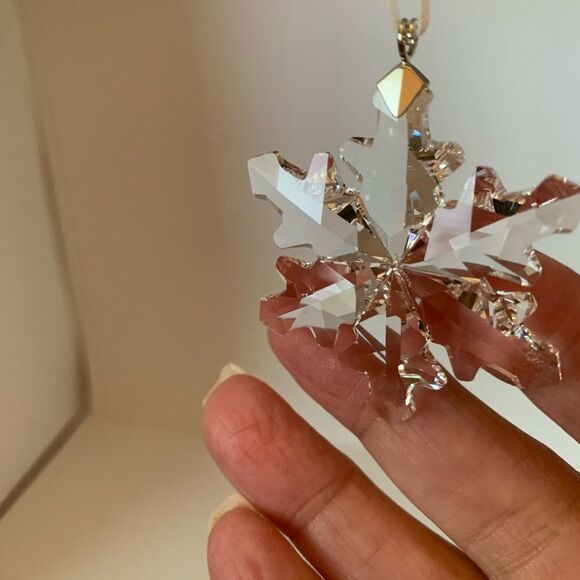 SWAROVSKI Little Snowflake Ornament 1139969 In box - Picture 5 of 11